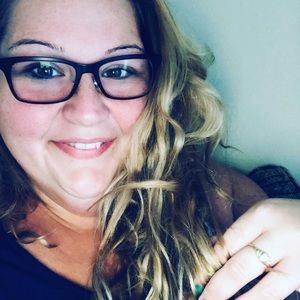 Meet your Posher, Deanna